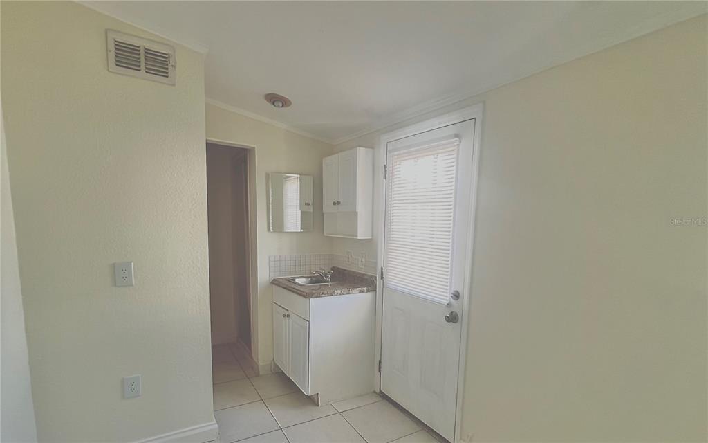 314 3rd Avenue Southwest Largo, FL 33770 - Photo 22 of 37