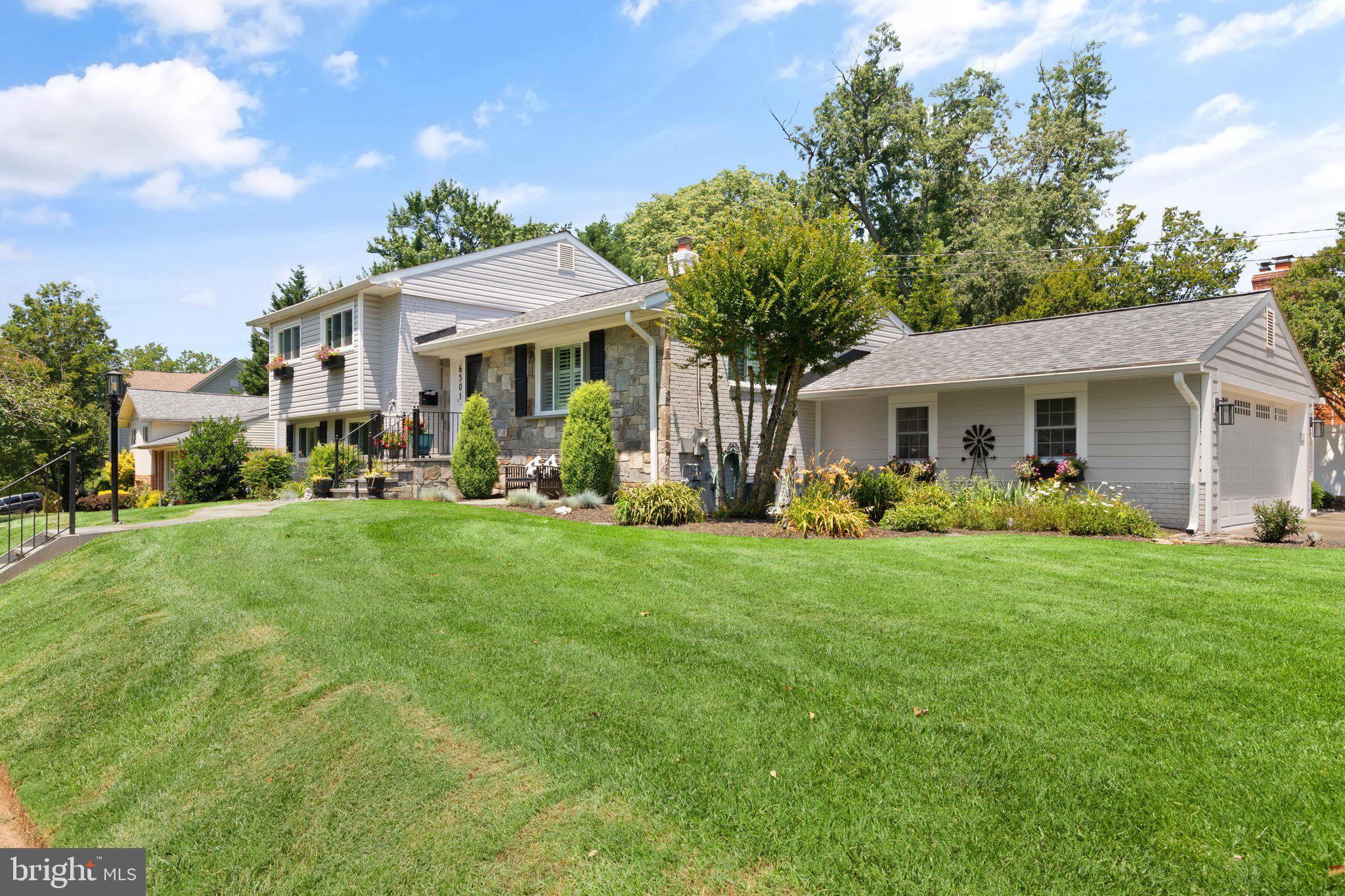 6501 Stoneham Road Bethesda, MD 20817 - Photo 1 of 43 Gallery Image 1
