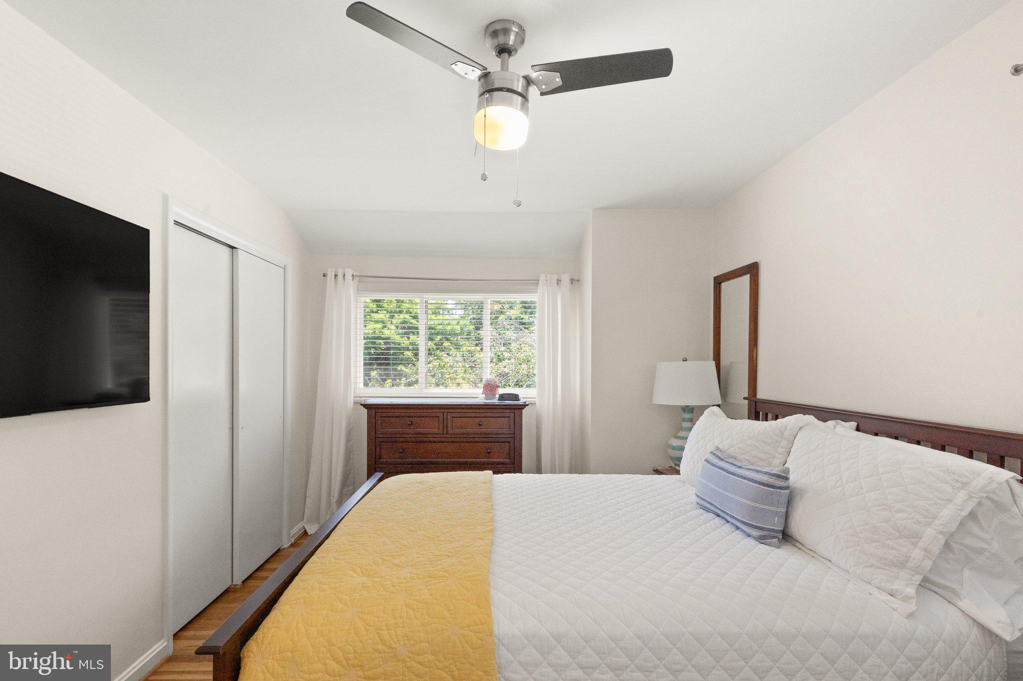 6501 Stoneham Road Bethesda, MD 20817 - Photo 16 of 43 Gallery Image 16