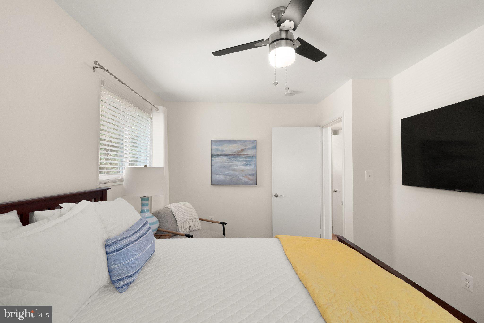 6501 Stoneham Road Bethesda, MD 20817 - Photo 17 of 43 Gallery Image 17