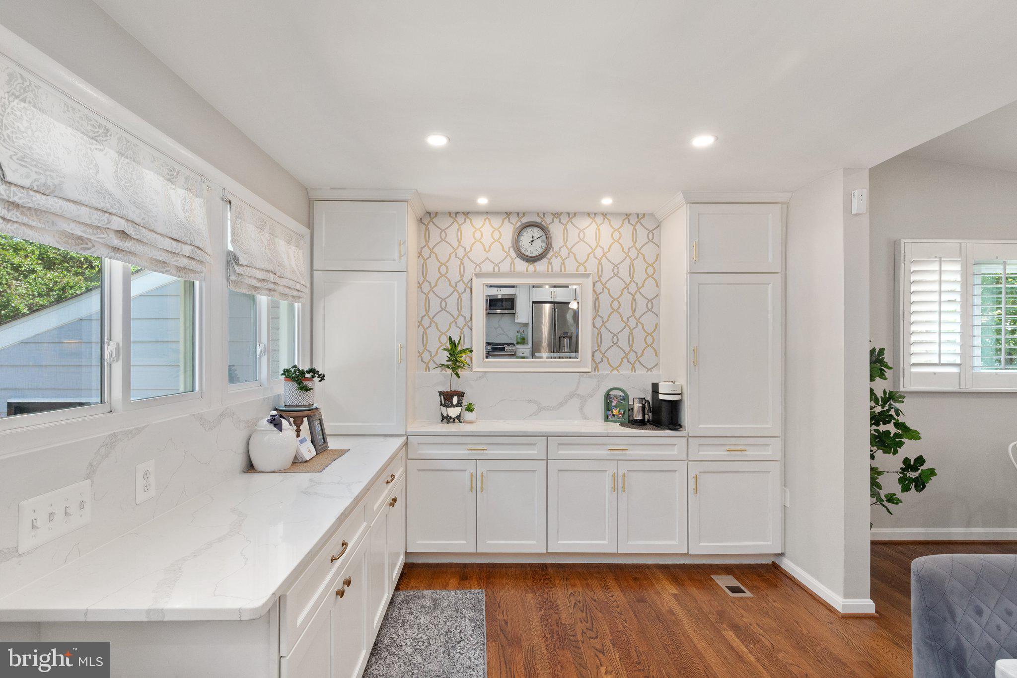 6501 Stoneham Road Bethesda, MD 20817 - Photo 9 of 43 Gallery Image 9