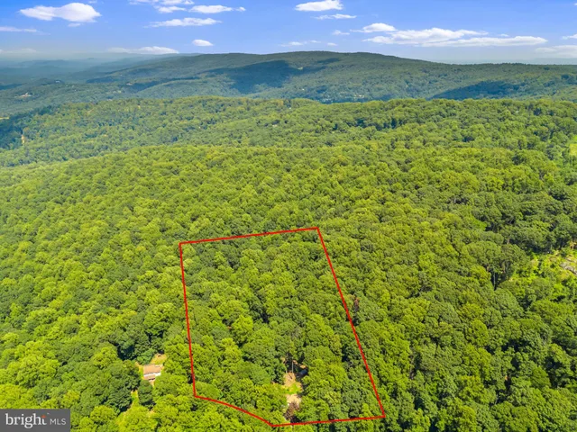 $368,000 | 247 Marsden Heights Road, Linden, VA 22642