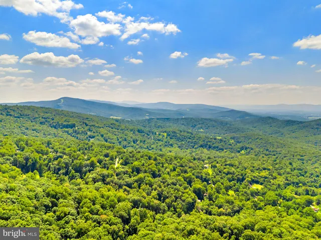 $368,000 | 247 Marsden Heights Road, Linden, VA 22642