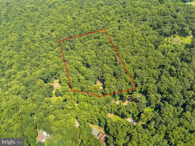 $368,000 | 247 Marsden Heights Road, Linden, VA 22642