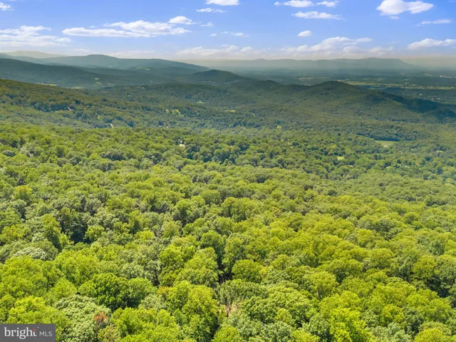 $368,000 | 247 Marsden Heights Road, Linden, VA 22642