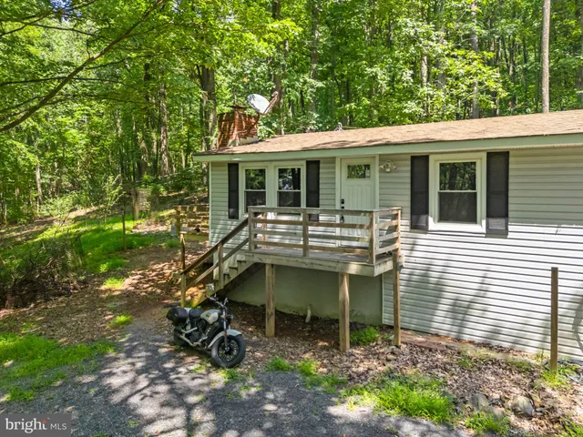 $368,000 | 247 Marsden Heights Road, Linden, VA 22642