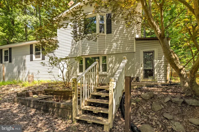 $368,000 | 247 Marsden Heights Road, Linden, VA 22642
