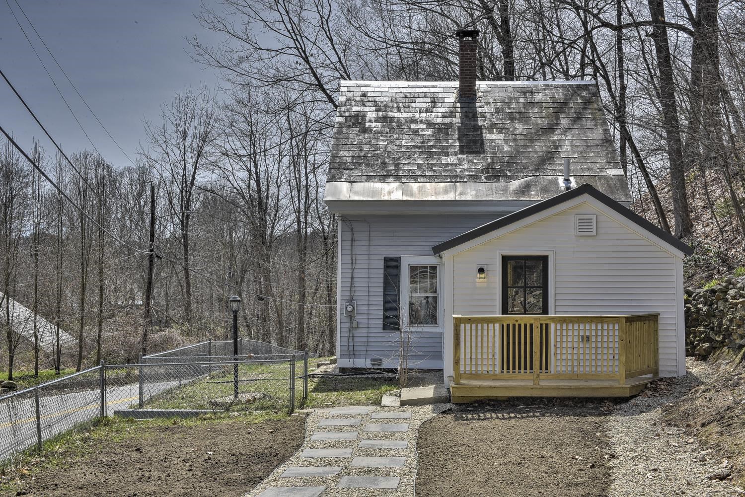 45 Chesterfield Road Hinsdale, NH 03451 - Photo 3 of 37 Gallery Image 3