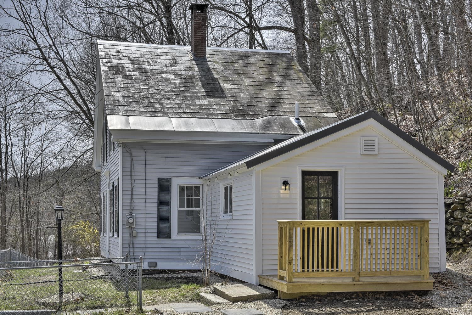 45 Chesterfield Road Hinsdale, NH 03451 - Photo 4 of 37 Gallery Image 4