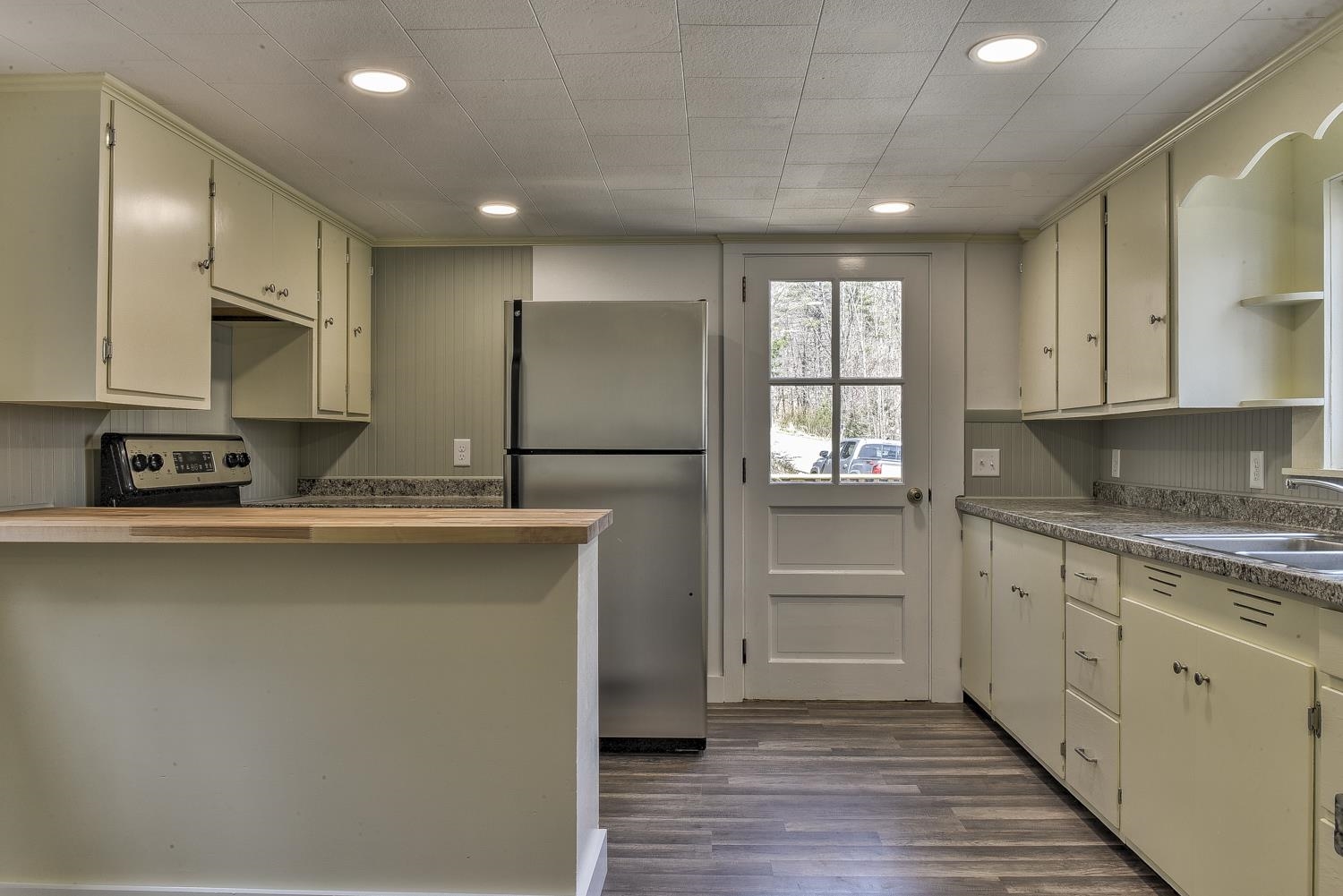 45 Chesterfield Road Hinsdale, NH 03451 - Photo 10 of 37 Gallery Image 10