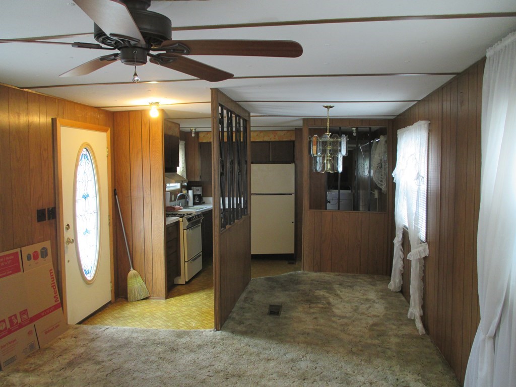 25 Acadia Road Gardner, MA 01440 - Photo 11 of 14 Gallery Image 11