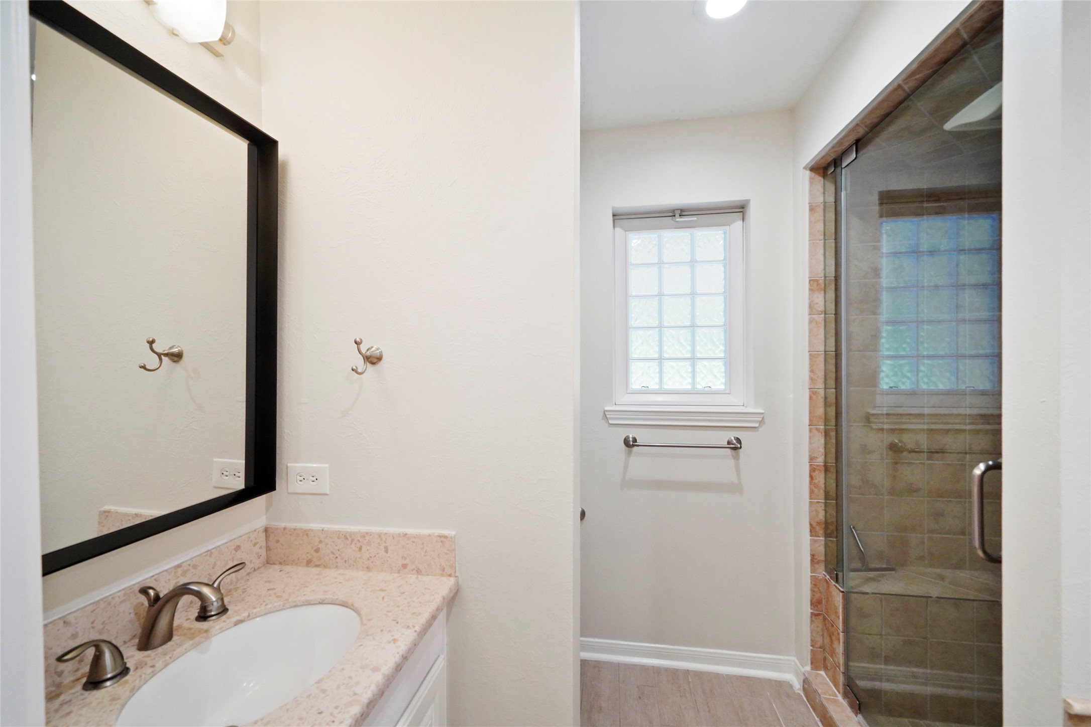 14443 Lyric Road Conroe, TX 77302 - Photo 23 of 49 Primary bath