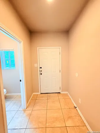 $1,750 | 11103 Belair Drive, Unit 101, San Antonio, TX 78213