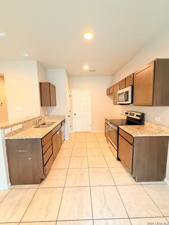 $1,750 | 11103 Belair Drive, Unit 101, San Antonio, TX 78213