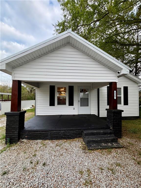 525 Wildcat Bridge Road Royston, GA 30662 - Photo 2 of 26 a front view of a house with a yard