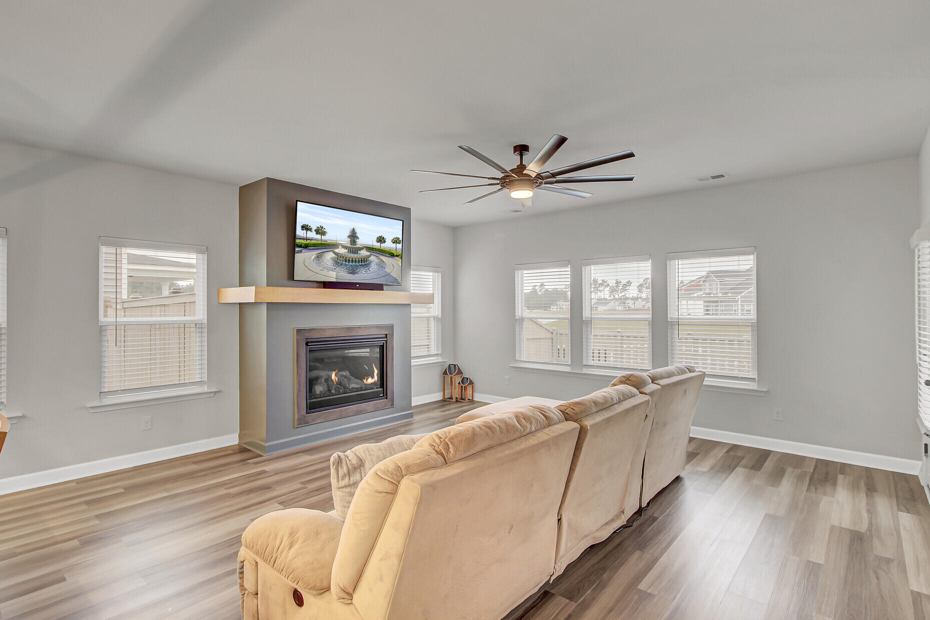 782 Sienna Way Summerville, SC 29486 - Photo 15 of 37 Great Room Fireplace