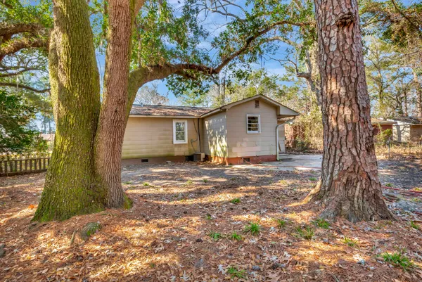 $1,795 | 848 Savage Road, Charleston, SC 29414
