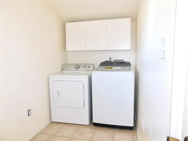 $233,000 | 31 Rogers Circle, Krum, TX 76249