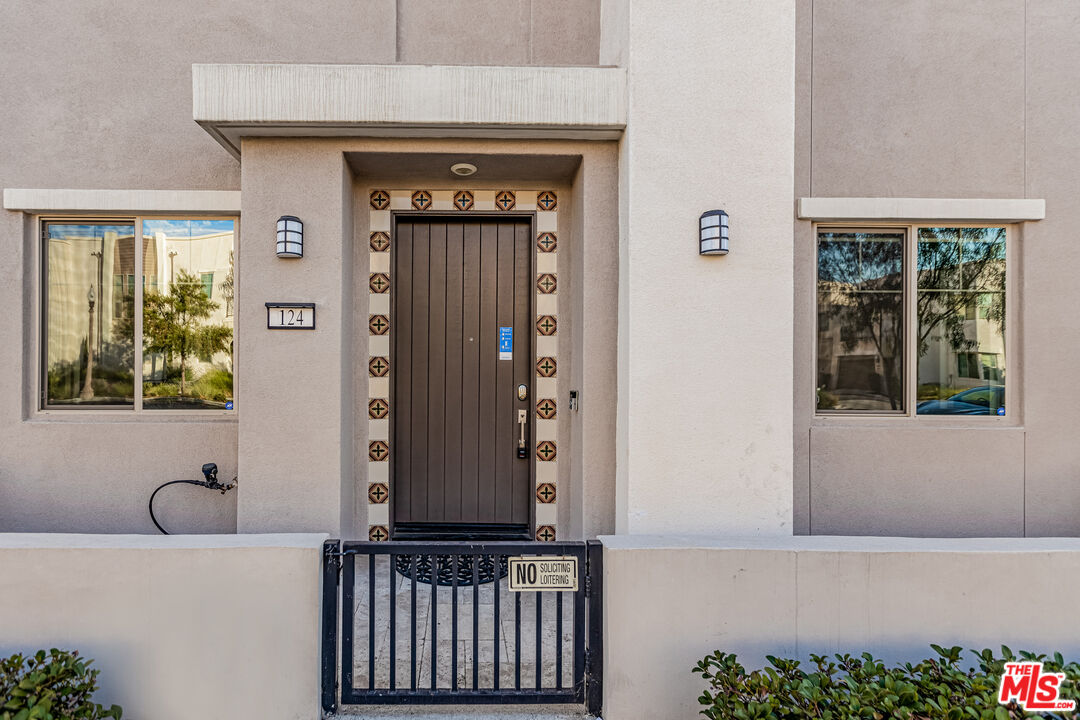 124 Stellar Irvine, CA 92618 - Photo 9 of 27