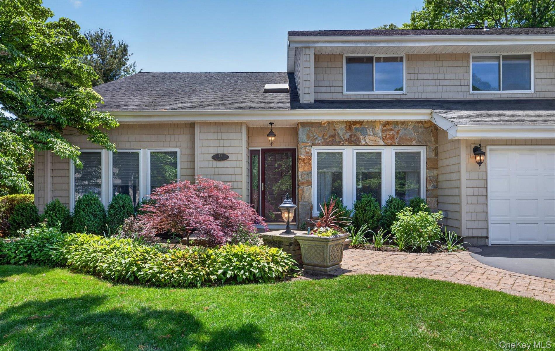 49 Annandale Road Commack, NY 11725 - Photo 3 of 42