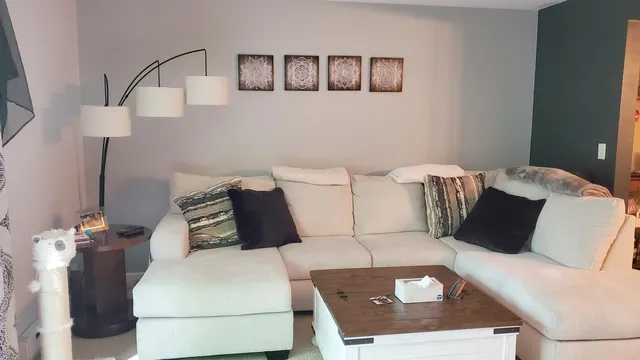 $389,000 | 10 Chelsea Circle, South Burlington, VT 05403