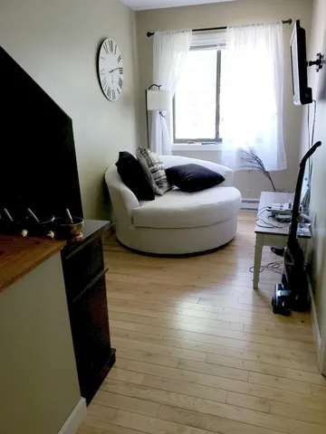 $389,000 | 10 Chelsea Circle, South Burlington, VT 05403