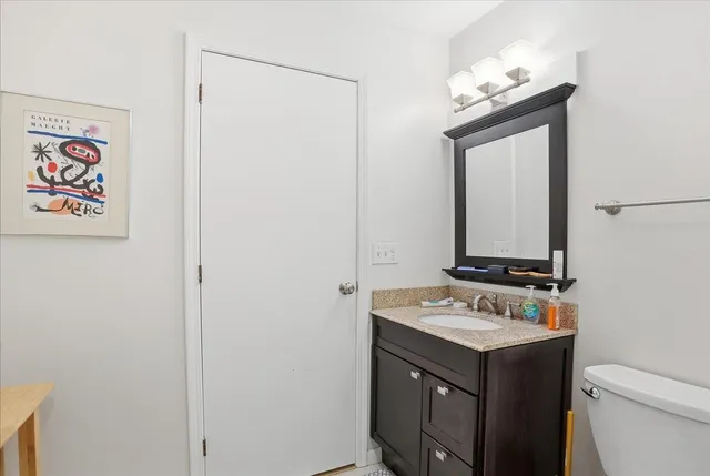 $389,000 | 10 Chelsea Circle, South Burlington, VT 05403