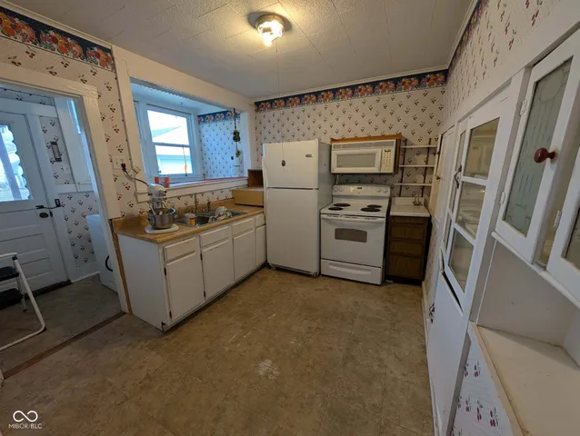 $79,500 | 1885 East Voorhees Street, Harmony, IN 47834