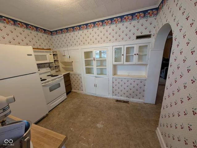 $79,500 | 1885 East Voorhees Street, Harmony, IN 47834