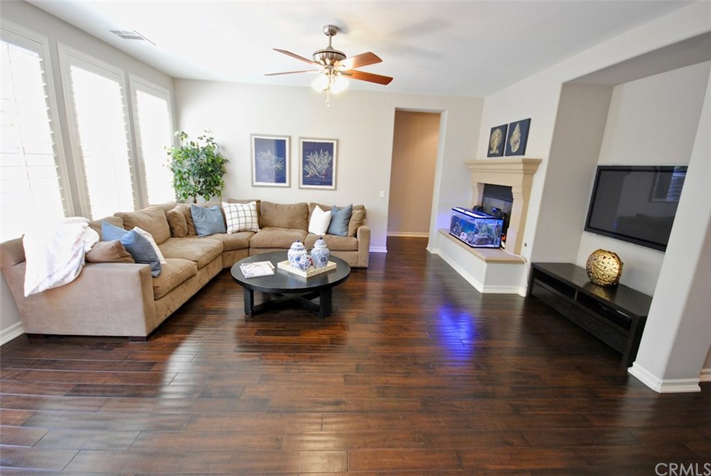 15530 Cardamon Way Tustin, CA 92782 - Photo 13 of 50 Entertainment Niche & Custom Fireplace