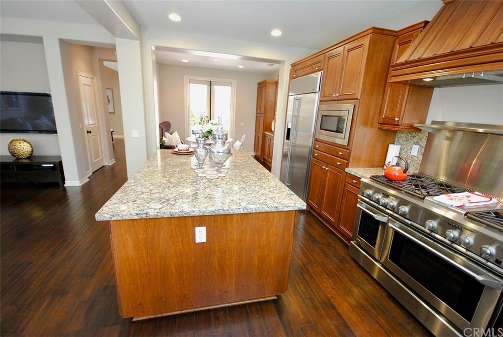 15530 Cardamon Way Tustin, CA 92782 - Photo 25 of 50 Recessed Lighting