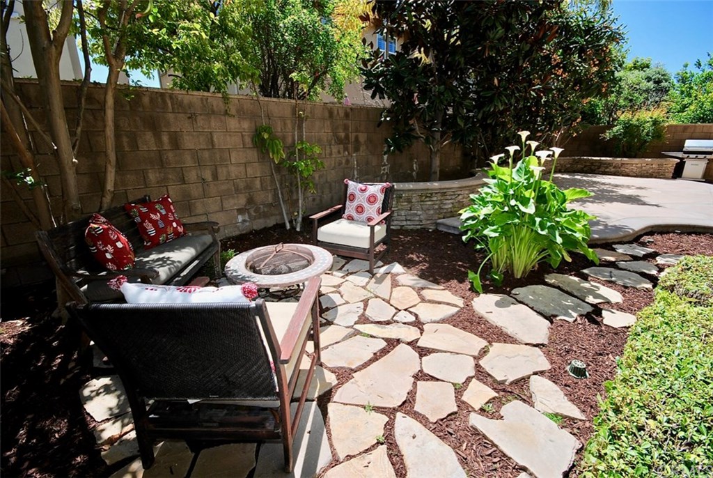 15530 Cardamon Way Tustin, CA 92782 - Photo 29 of 50 Professionally Landscaped Backyard