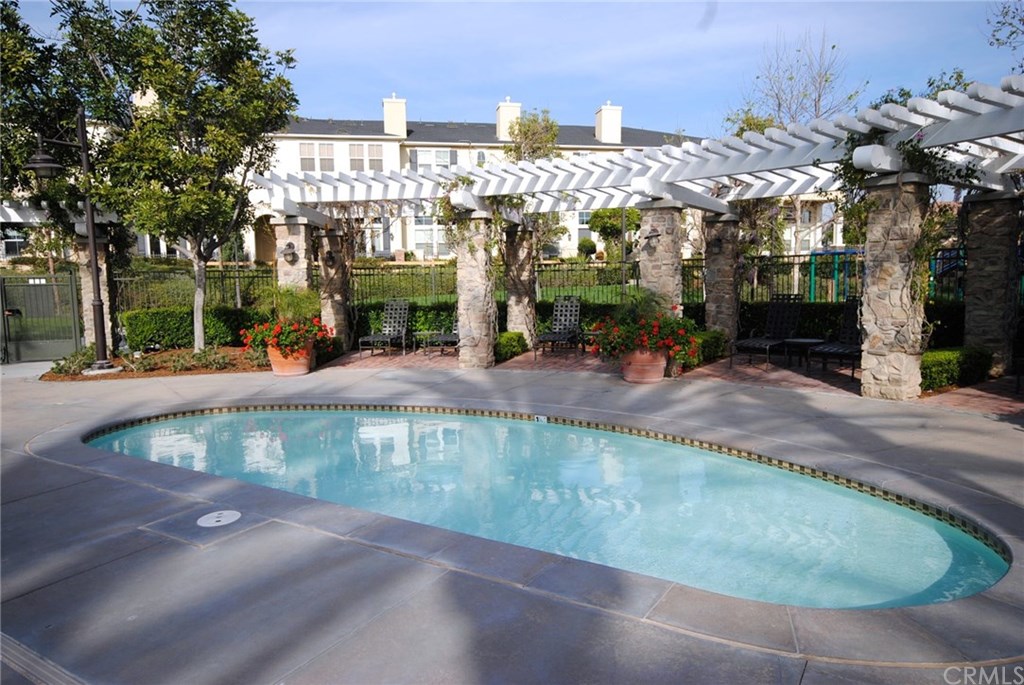 15530 Cardamon Way Tustin, CA 92782 - Photo 47 of 50 HOA Kids Pool