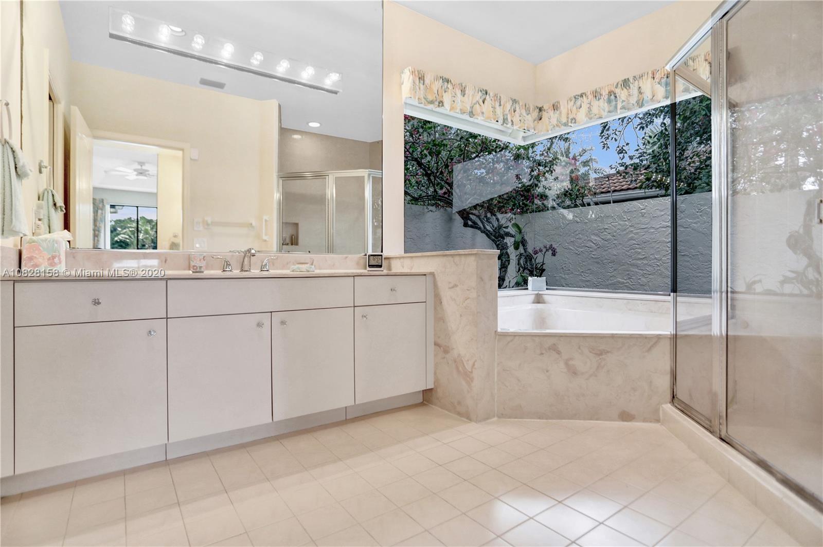 390 Alexandra Circle Weston, FL 33326 - Photo 15 of 71