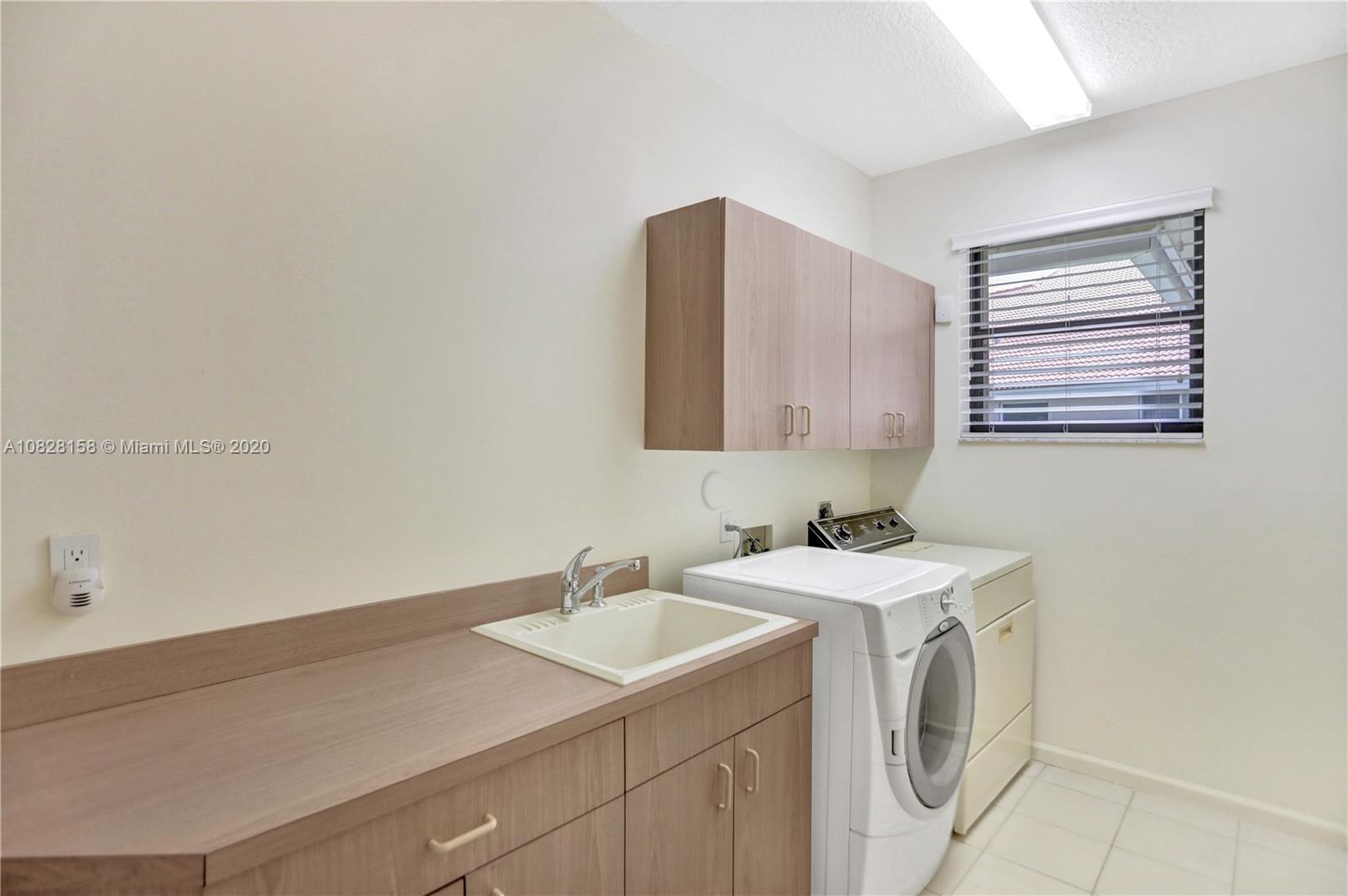 390 Alexandra Circle Weston, FL 33326 - Photo 42 of 71