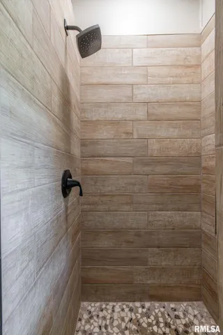 $1,475,000 | 1501 Duncan Road, Stonefort, IL 62987