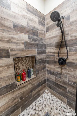 $1,475,000 | 1501 Duncan Road, Stonefort, IL 62987