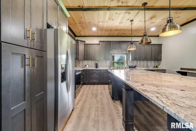 $1,475,000 | 1501 Duncan Road, Stonefort, IL 62987