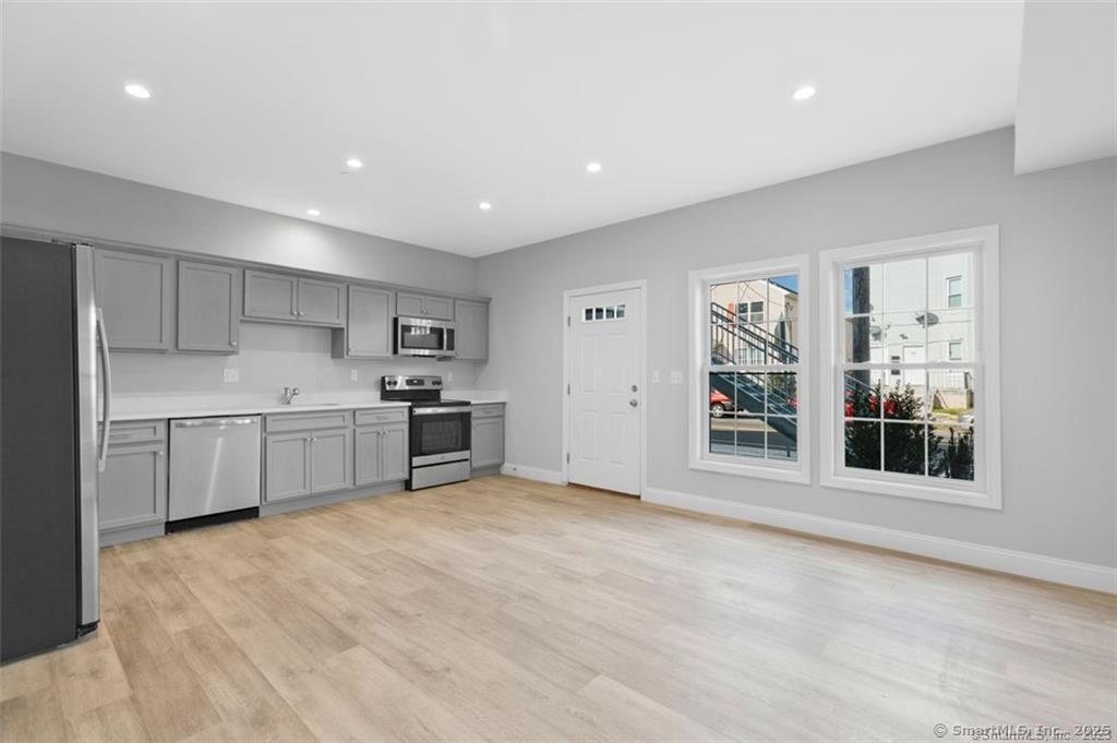 232 Columbus Avenue, Unit 8 New Haven, CT 06519 - Photo 4 of 14