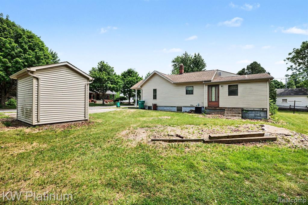 34926 Ridge Street Richmond, MI 48062 - Photo 3 of 16