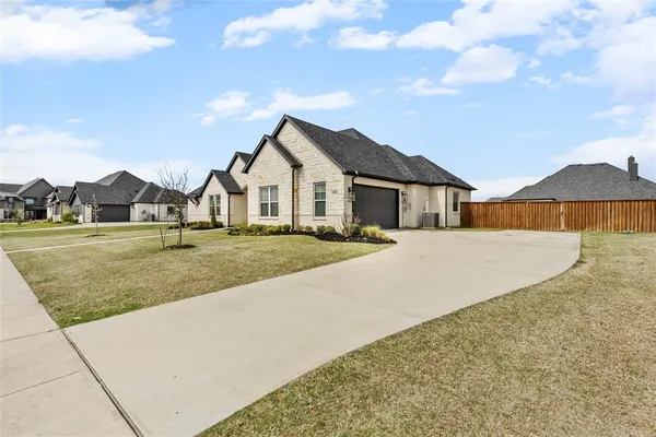 $644,850 | 1022 Todd Street, Caddo Mills, TX 75135