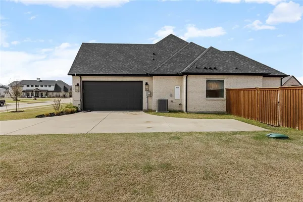 $644,850 | 1022 Todd Street, Caddo Mills, TX 75135