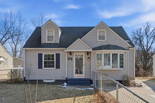 $180,000 | 33 Blackhawk Hills Court, Rock Island, IL 61201