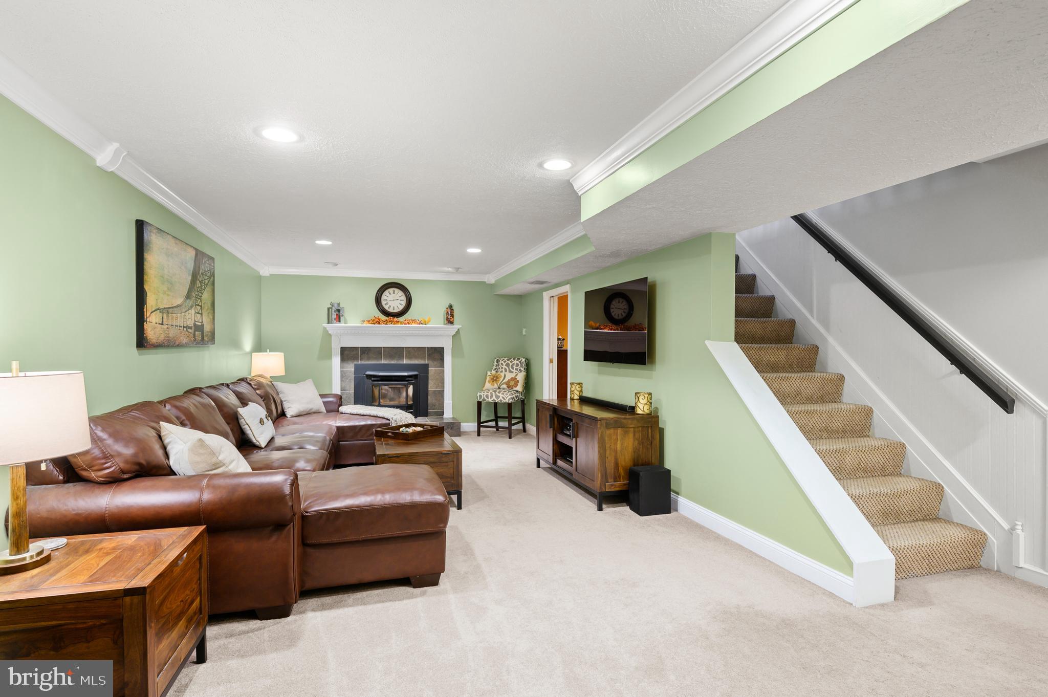 3714 Nile Road Davidsonville, MD 21035 - Photo 20 of 38 Family Room
