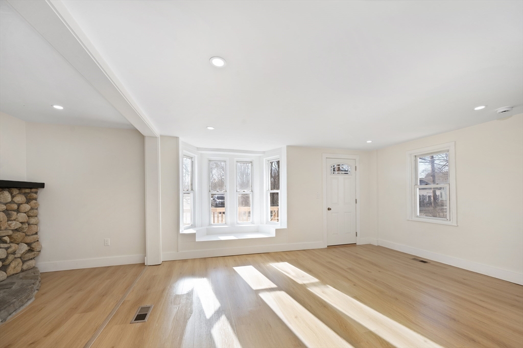 76 Main Street Blackstone, MA 01504 - Photo 7 of 15