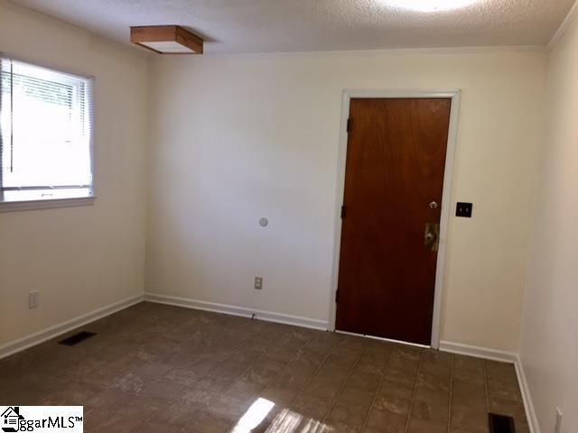 104 State Rd S-42-9793 Greer, SC 29651 - Photo 4 of 19 Gallery Image 4