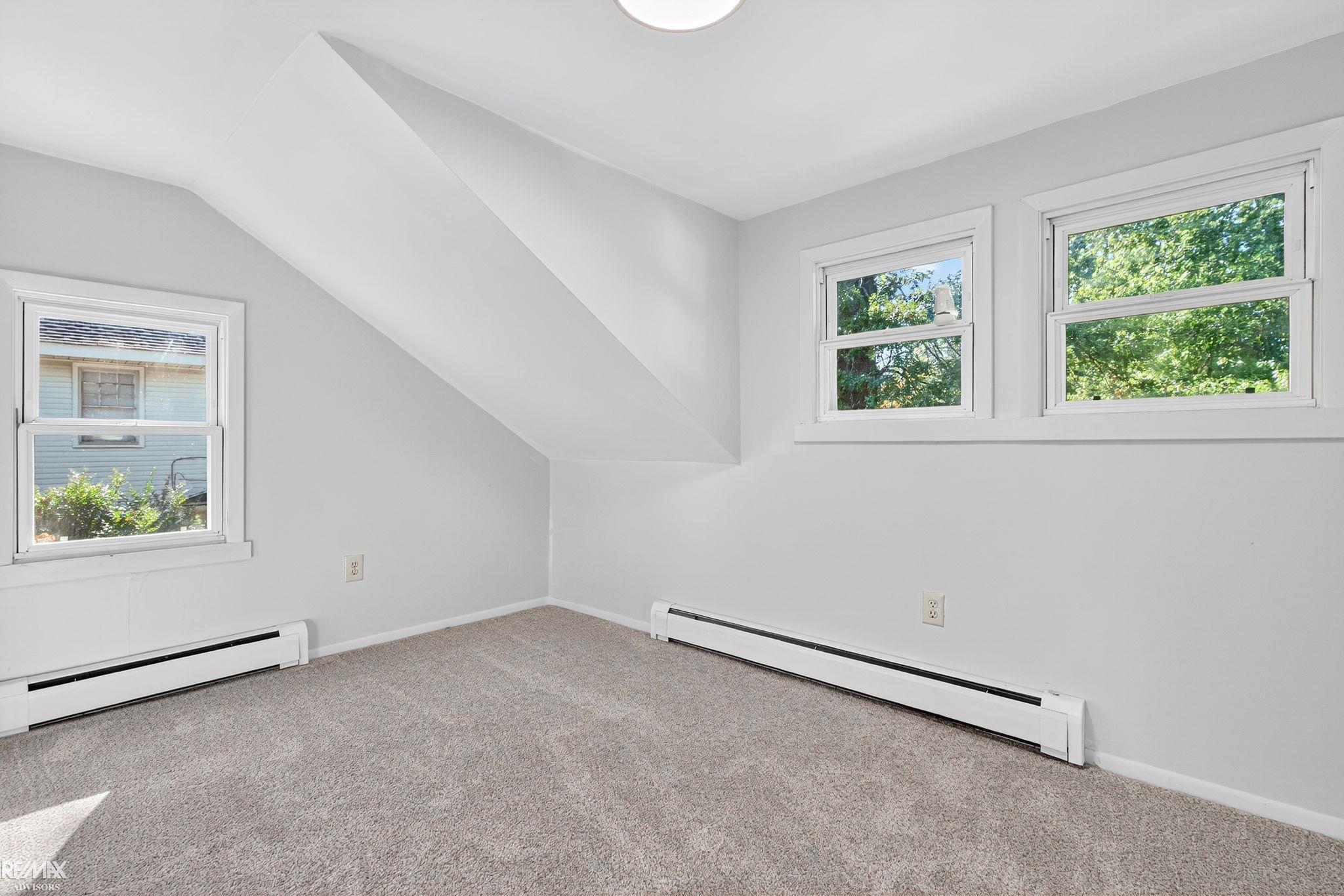711 Smith Street Algonac, MI 48001 - Photo 15 of 27