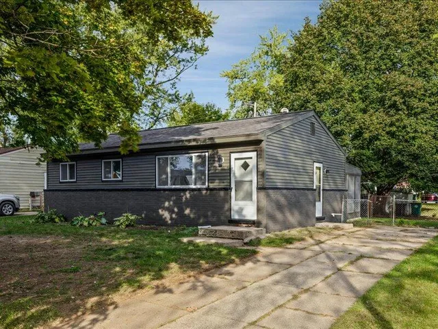 $230,000 | 1033 Nash Avenue, Ypsilanti, MI 48198