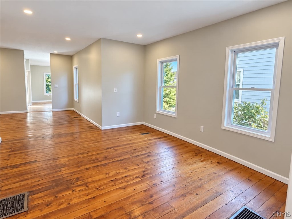 424 William Street Rome, NY 13440 - Photo 6 of 28 Gallery Image 6