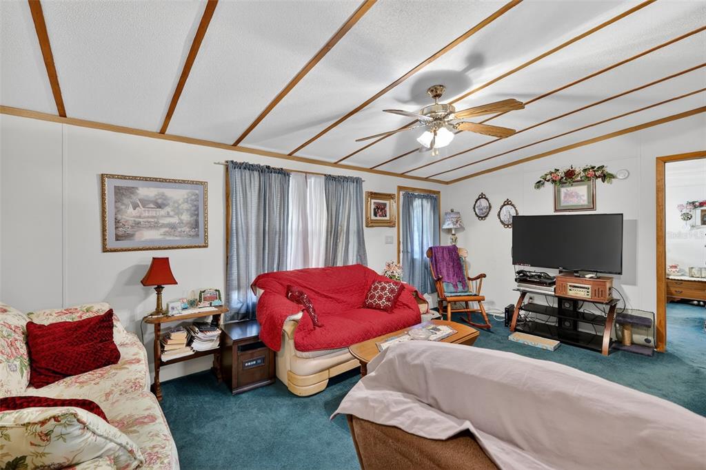 16571 Southeast 102nd Ct Road Summerfield, FL 34491 - Photo 11 of 25